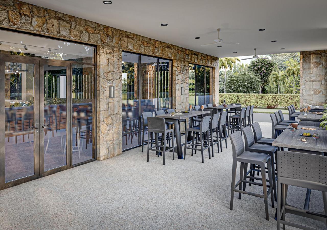 The Cambridge Kununurra Hotel Exterior photo