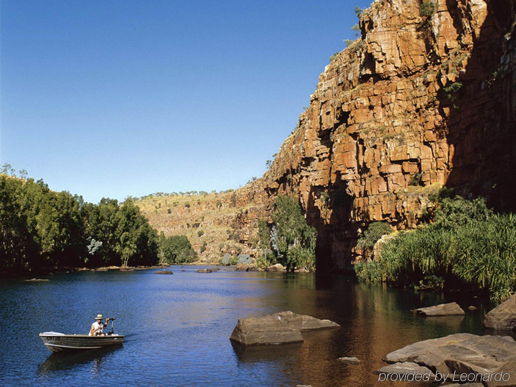 The Cambridge Kununurra Hotel Exterior photo